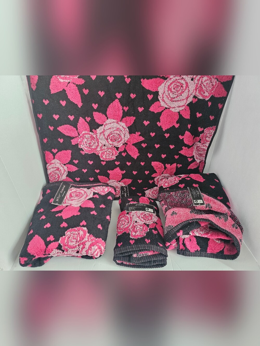 NWT Betsey Johnson Black/Pink Floral & Heart Polka Dot Towel 6 Piece Set!!